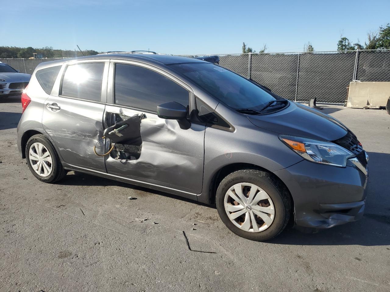 2017 NISSAN Versa Note