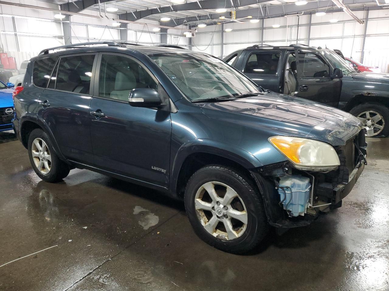 2011 TOYOTA RAV4