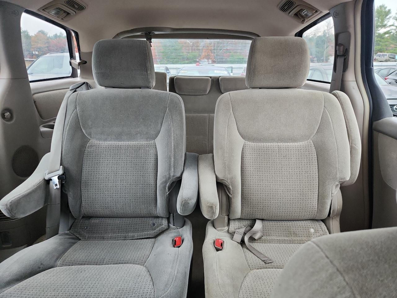 2007 TOYOTA SIENNA