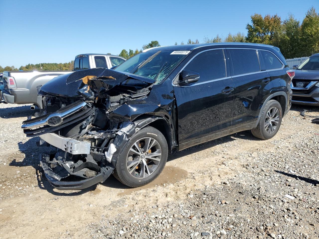 2016 TOYOTA HIGHLANDER