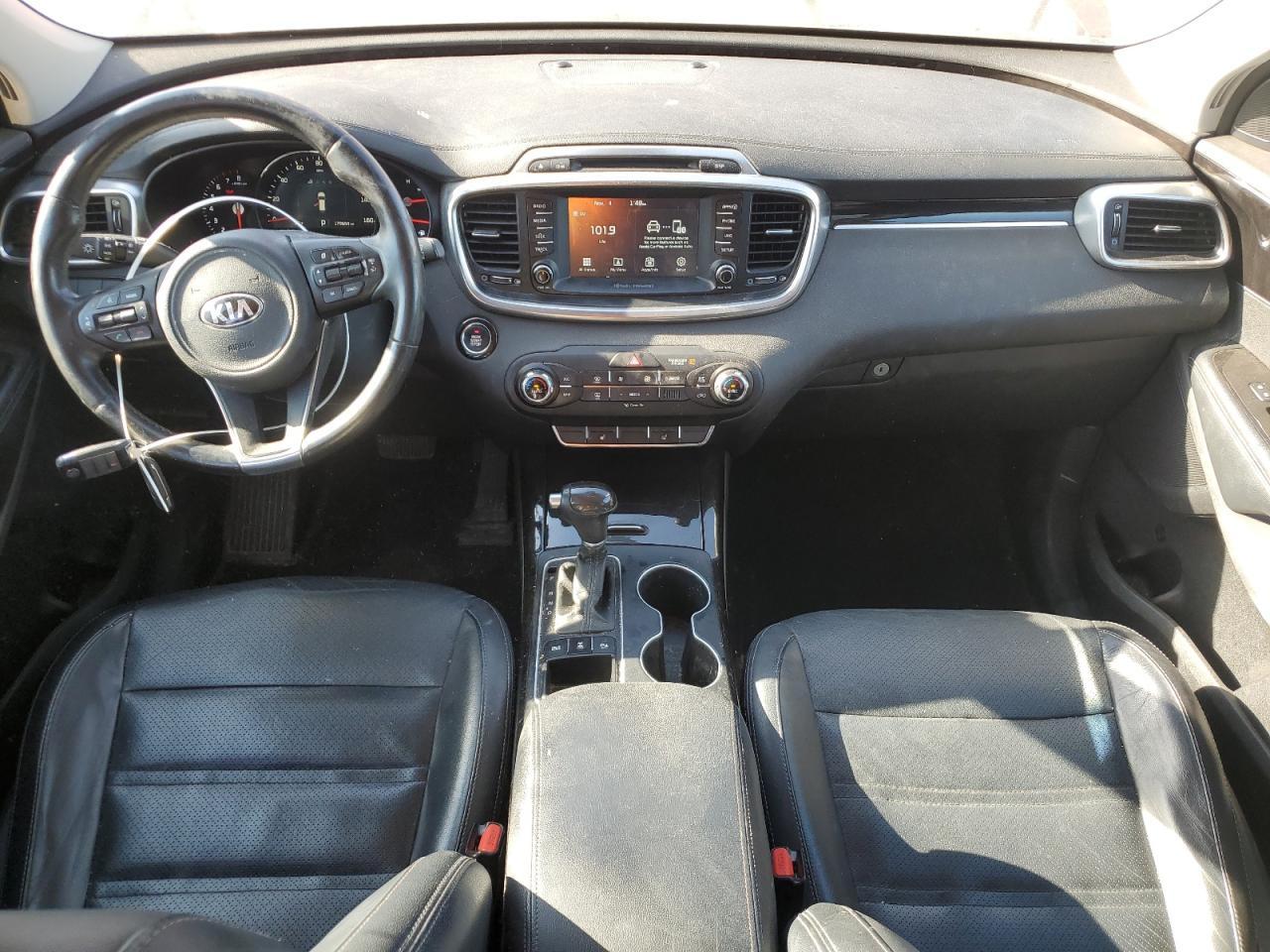 2017 KIA SORENTO