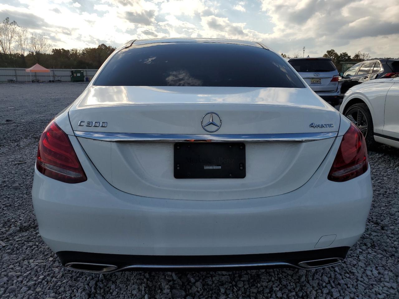 2016 MERCEDES-BENZ C-CLASS