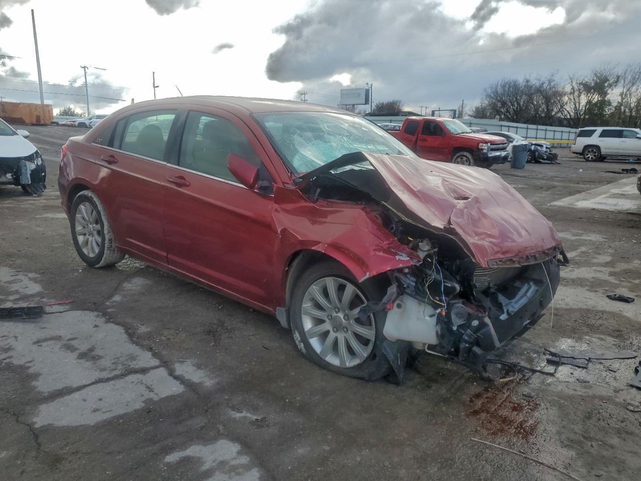 2013 CHRYSLER 200