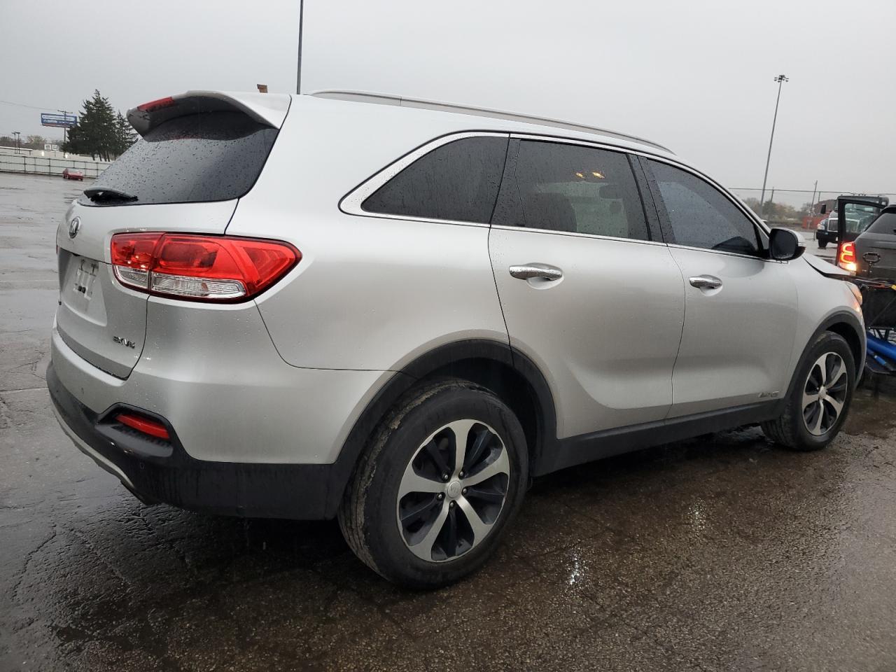 2016 KIA SORENTO
