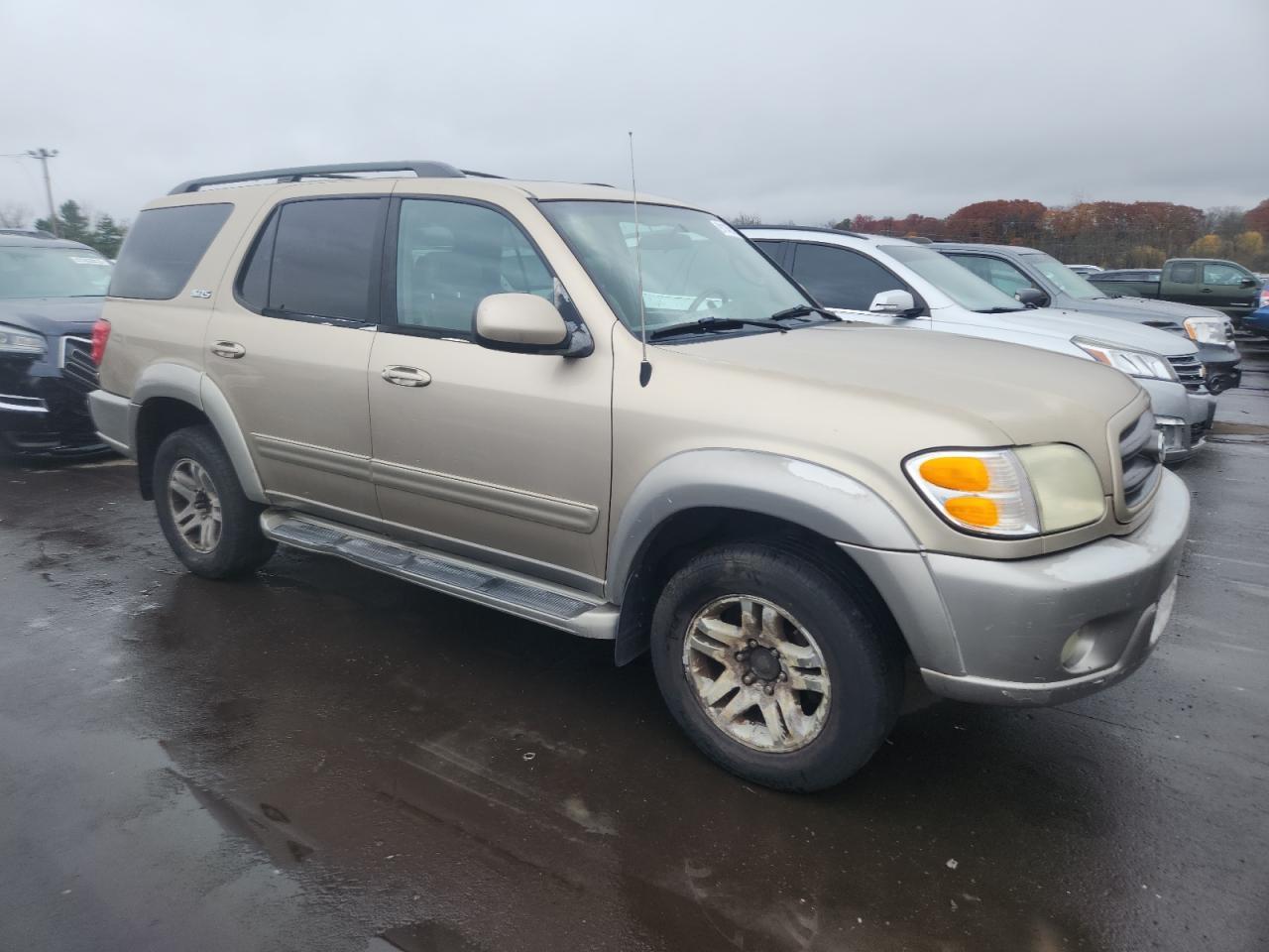 2004 TOYOTA Sequoia