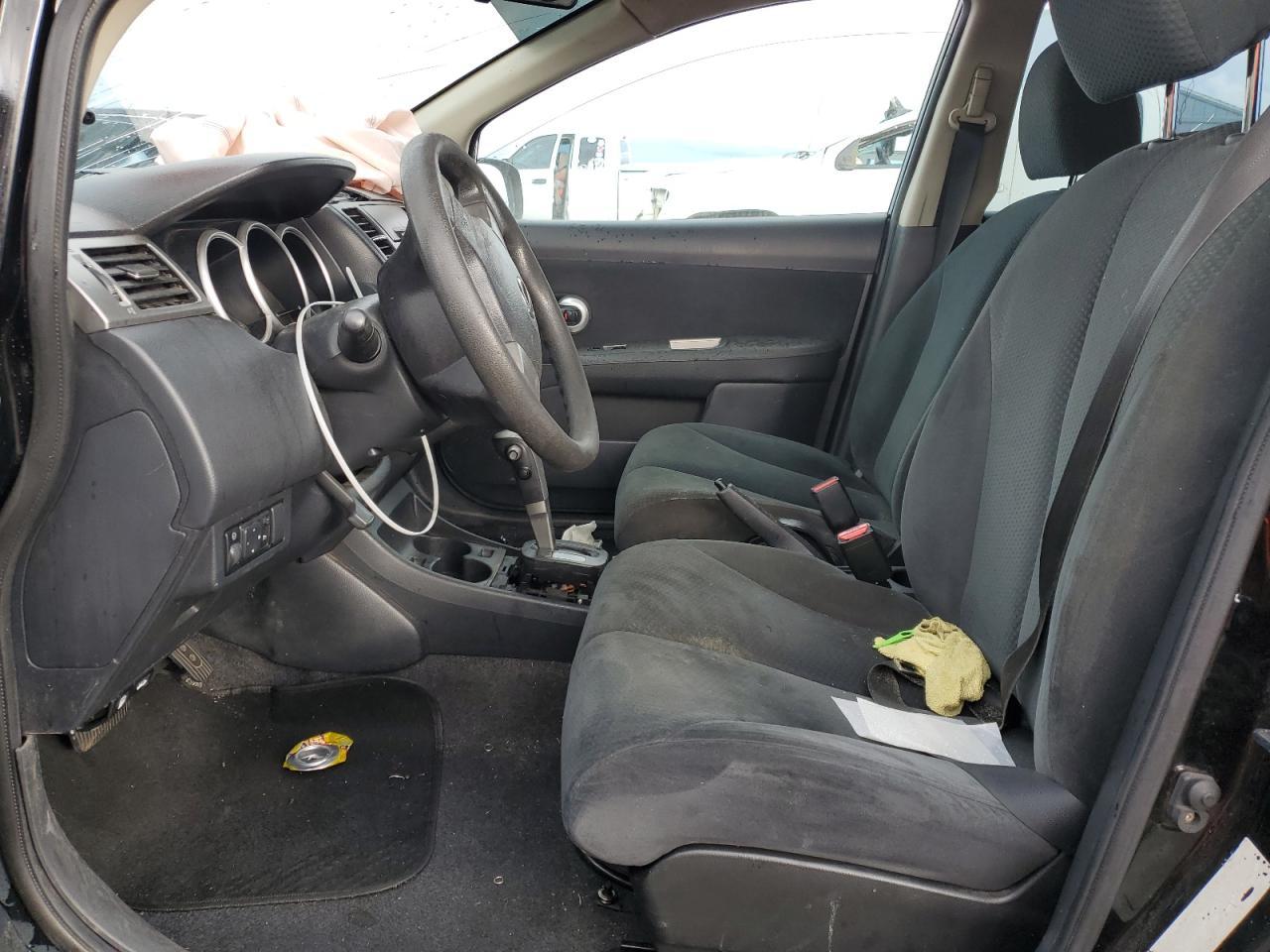 2011 NISSAN VERSA