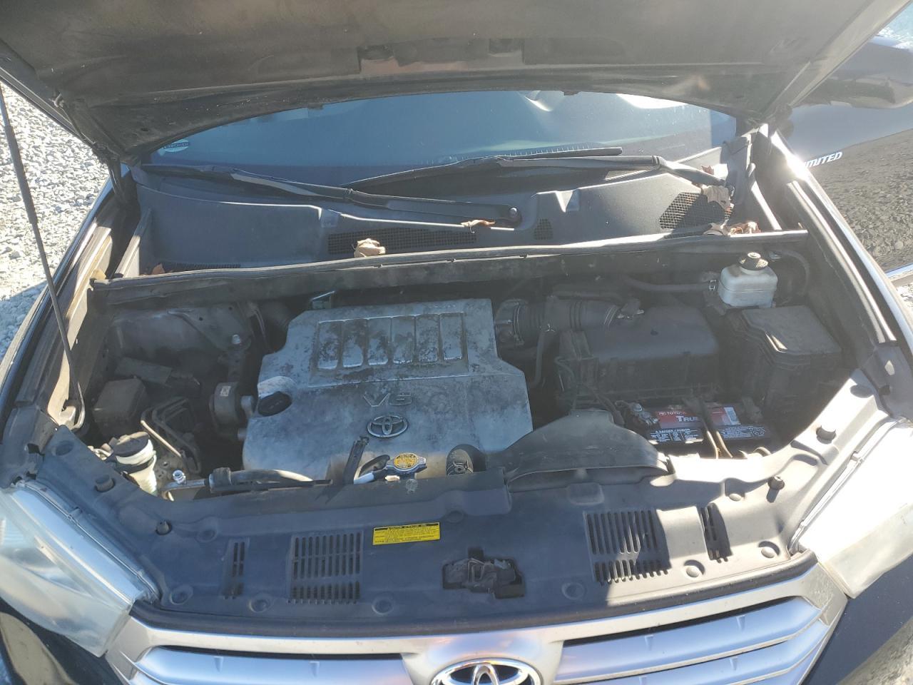 2013 TOYOTA HIGHLANDER