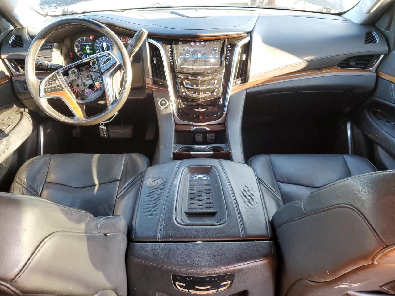 2017 CADILLAC Escalade ESV