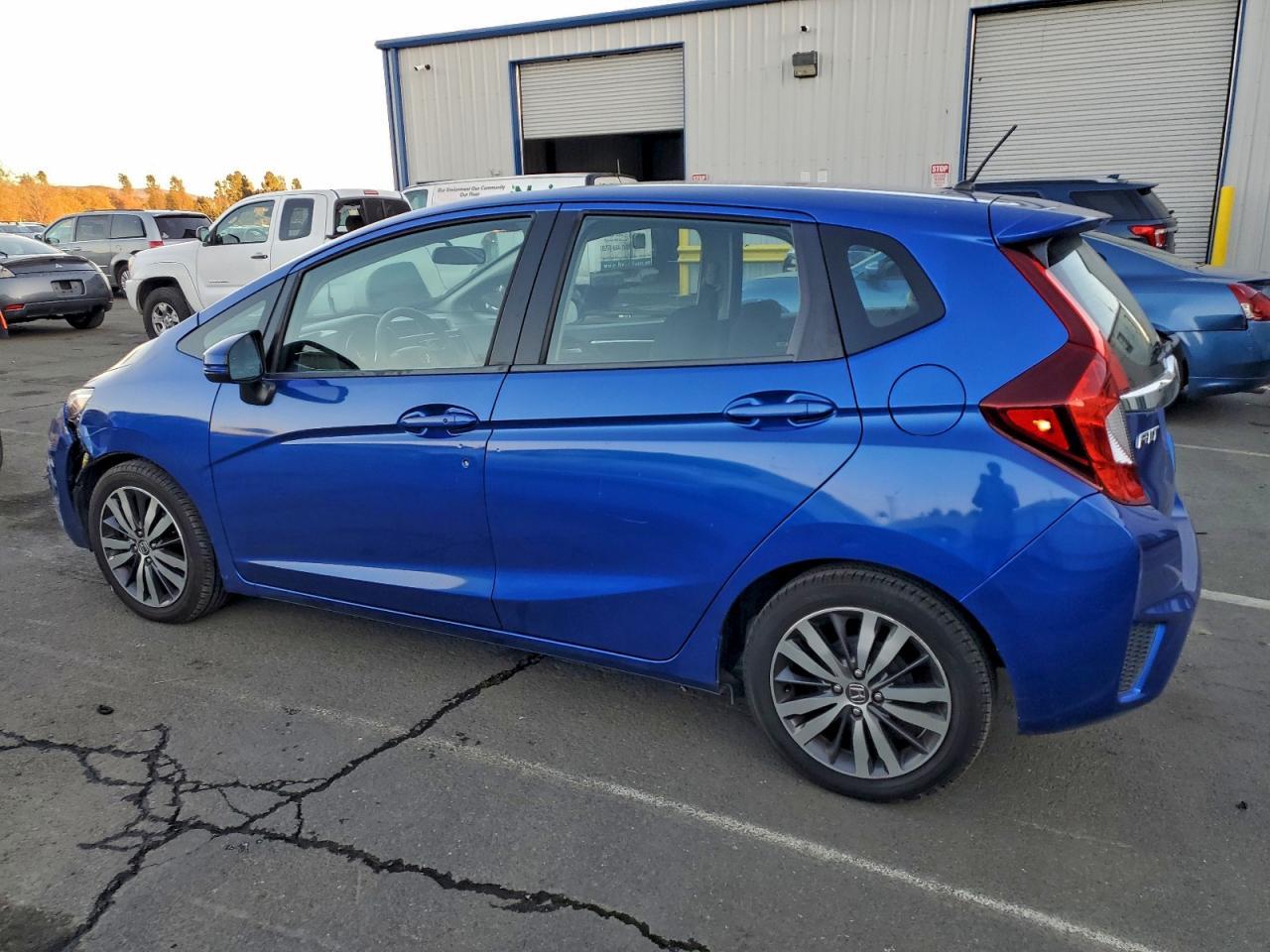 2015 HONDA FIT