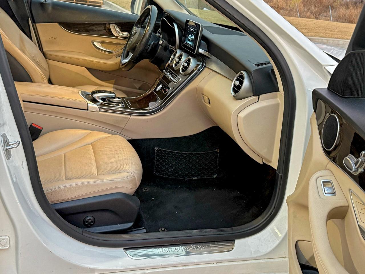 2016 MERCEDES-BENZ C-CLASS