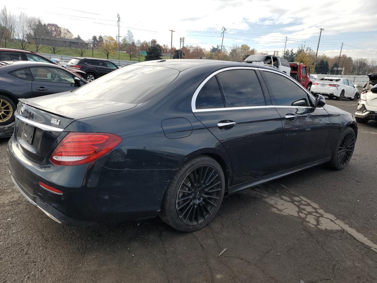 2017 MERCEDES-BENZ E-Class
