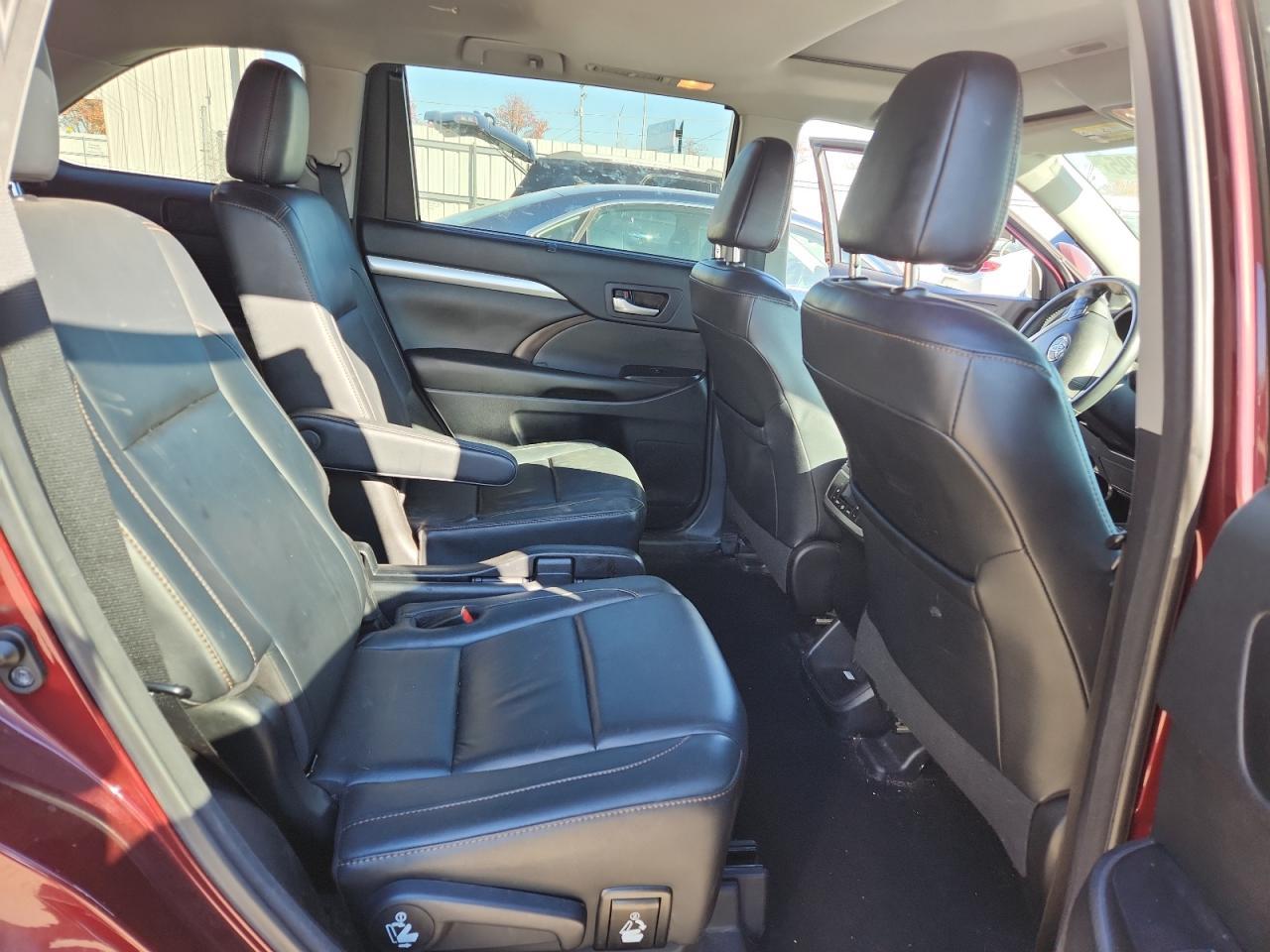 2017 TOYOTA HIGHLANDER