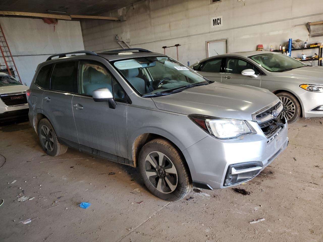 2017 SUBARU FORESTER