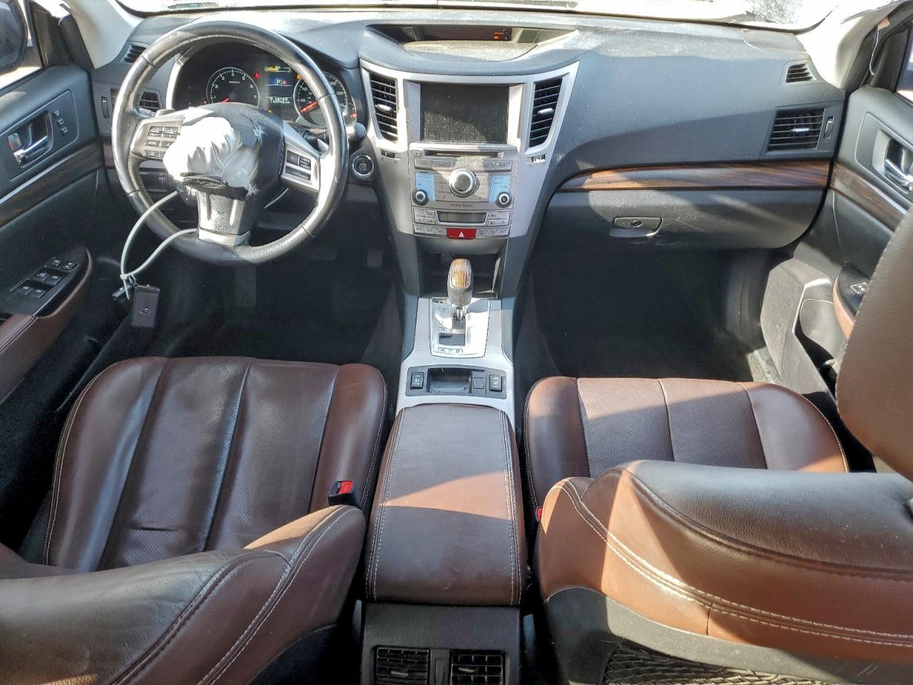2013 SUBARU Outback