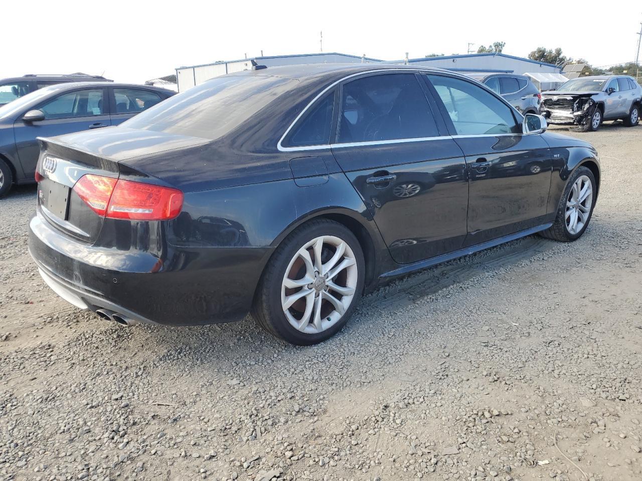 2011 AUDI S4
