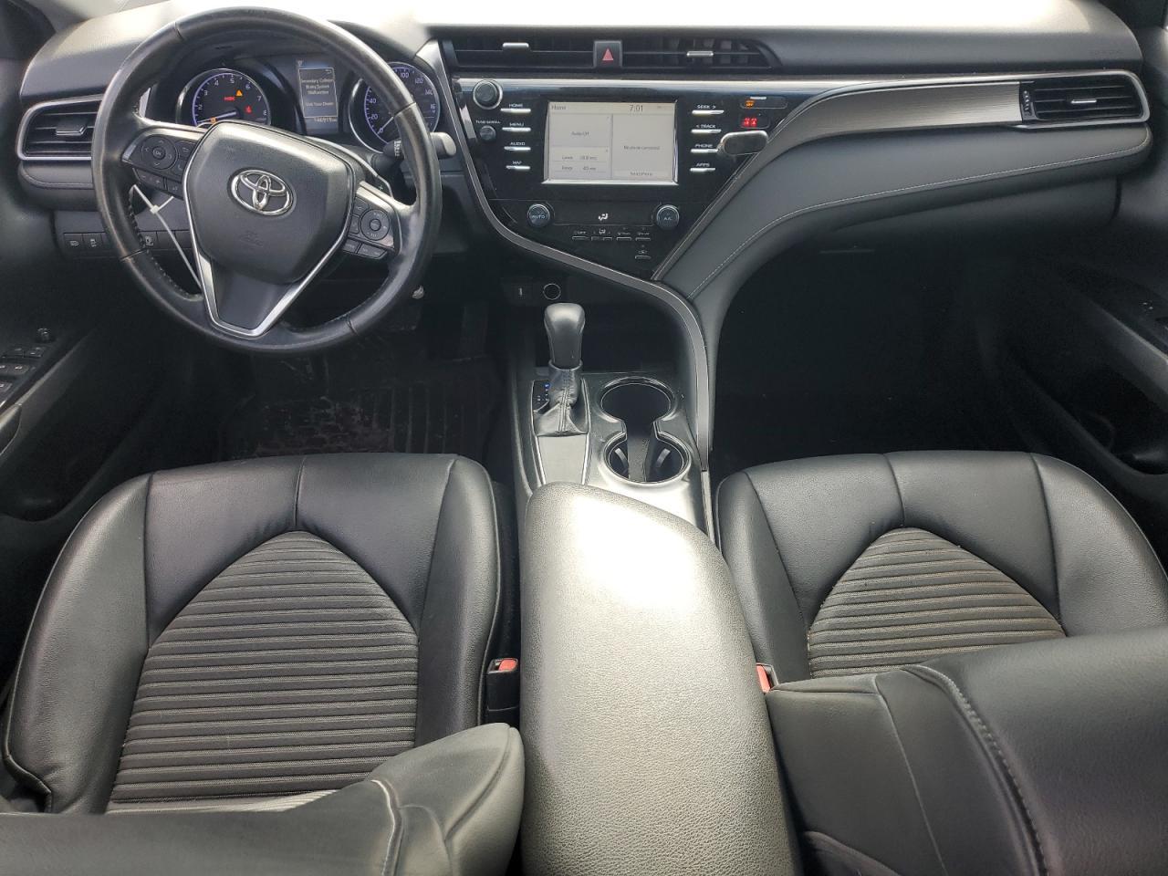 2019 TOYOTA CAMRY