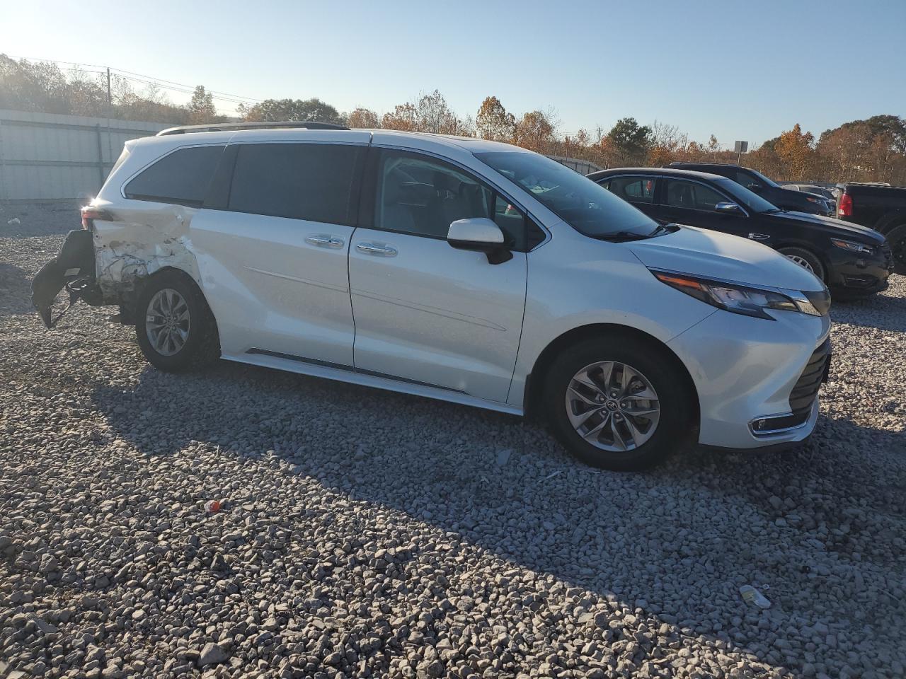 2022 TOYOTA SIENNA