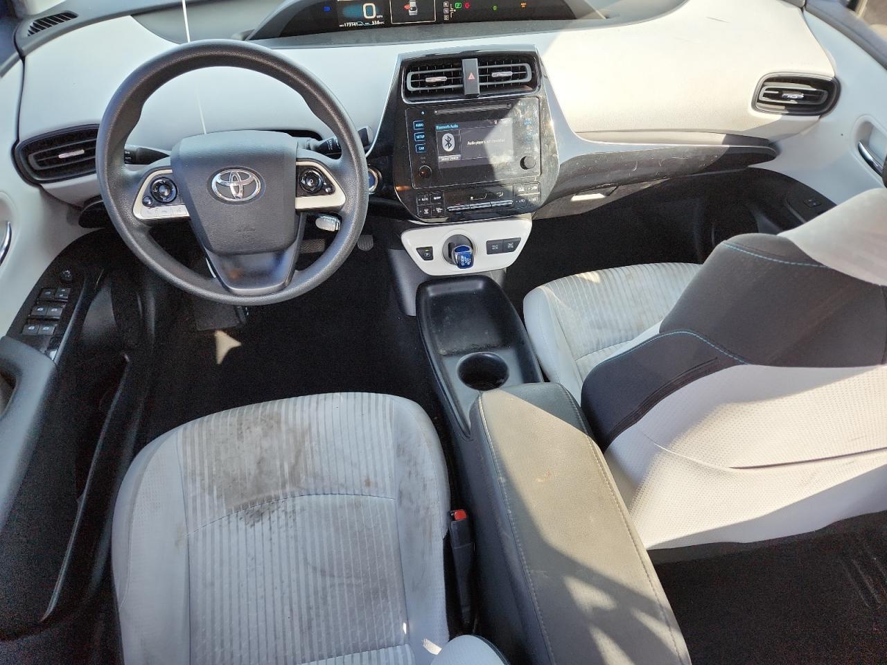 2016 TOYOTA PRIUS