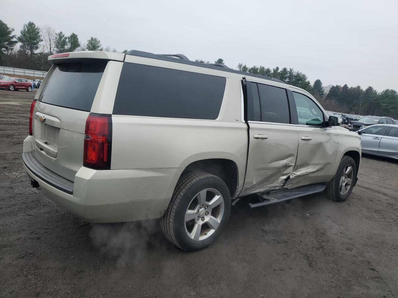 2015 CHEVROLET Suburban