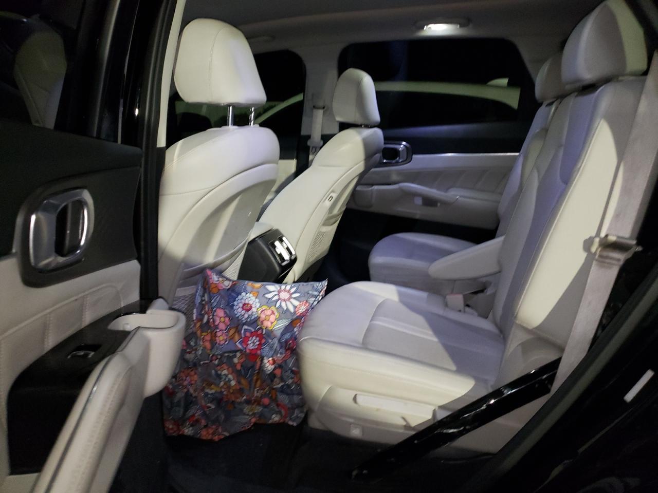2022 KIA SORENTO