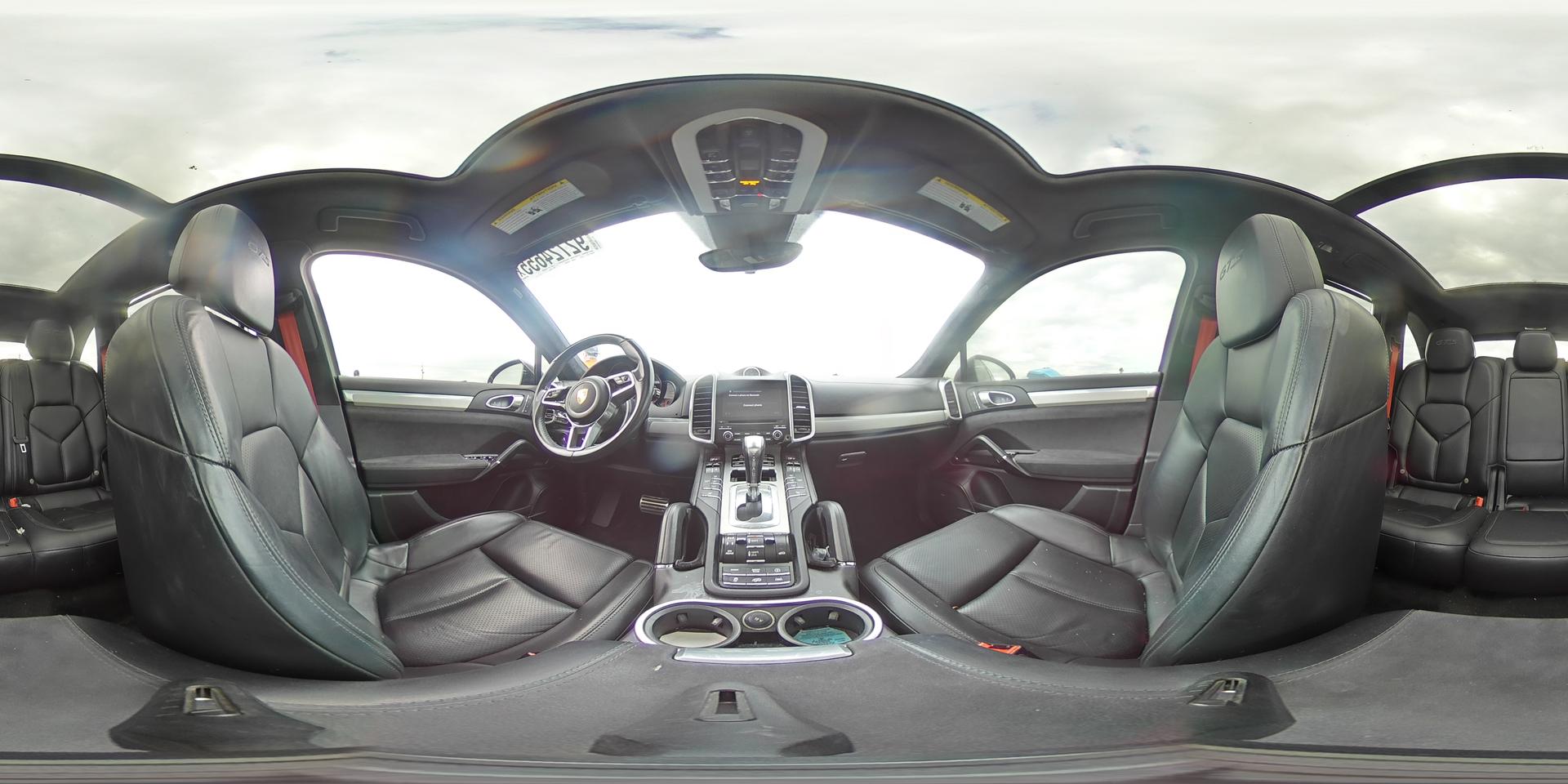 2018 PORSCHE CAYENNE