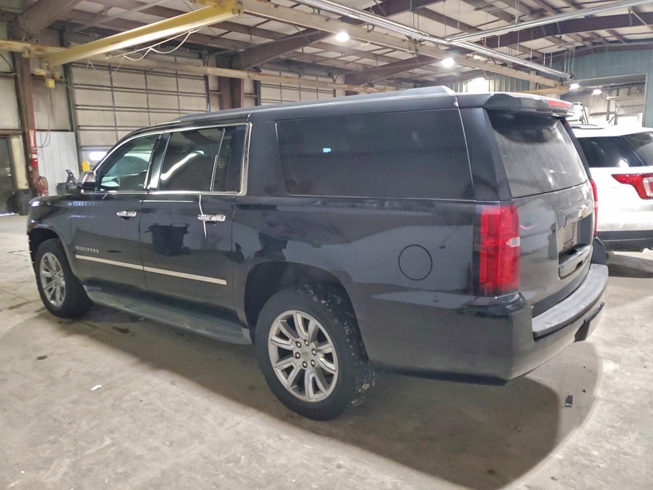 2015 CHEVROLET Suburban
