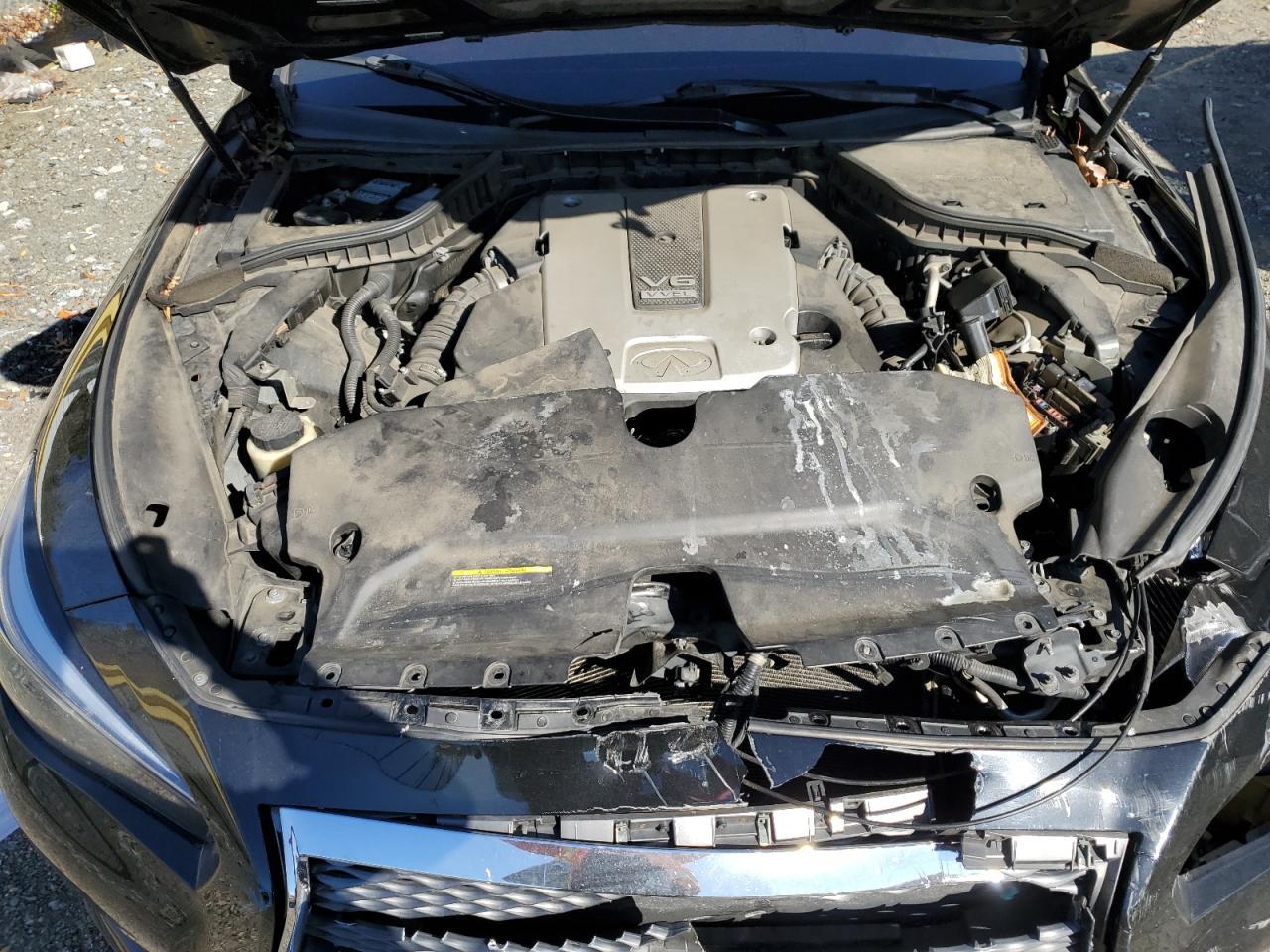 2015 INFINITI Q50