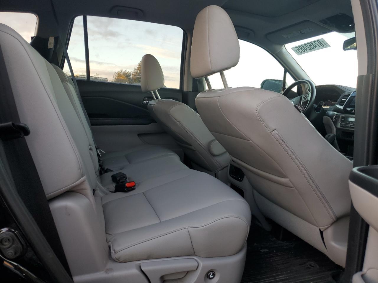 2016 HONDA PILOT