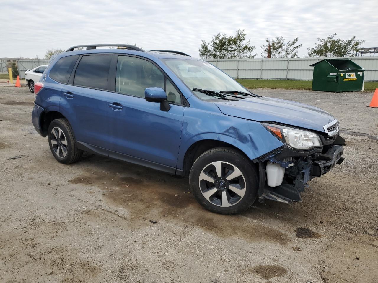 2017 SUBARU FORESTER