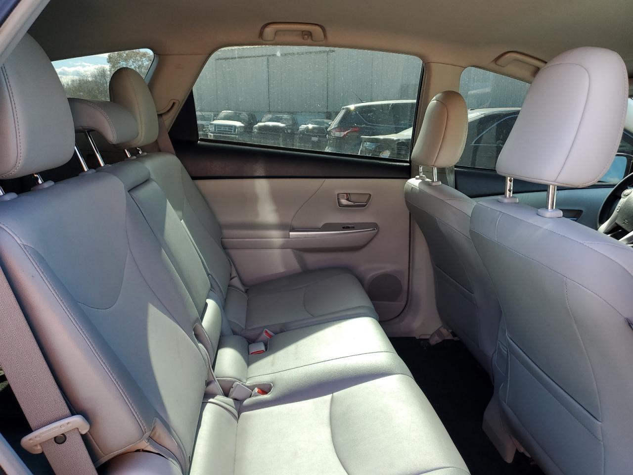 2012 TOYOTA PRIUS V