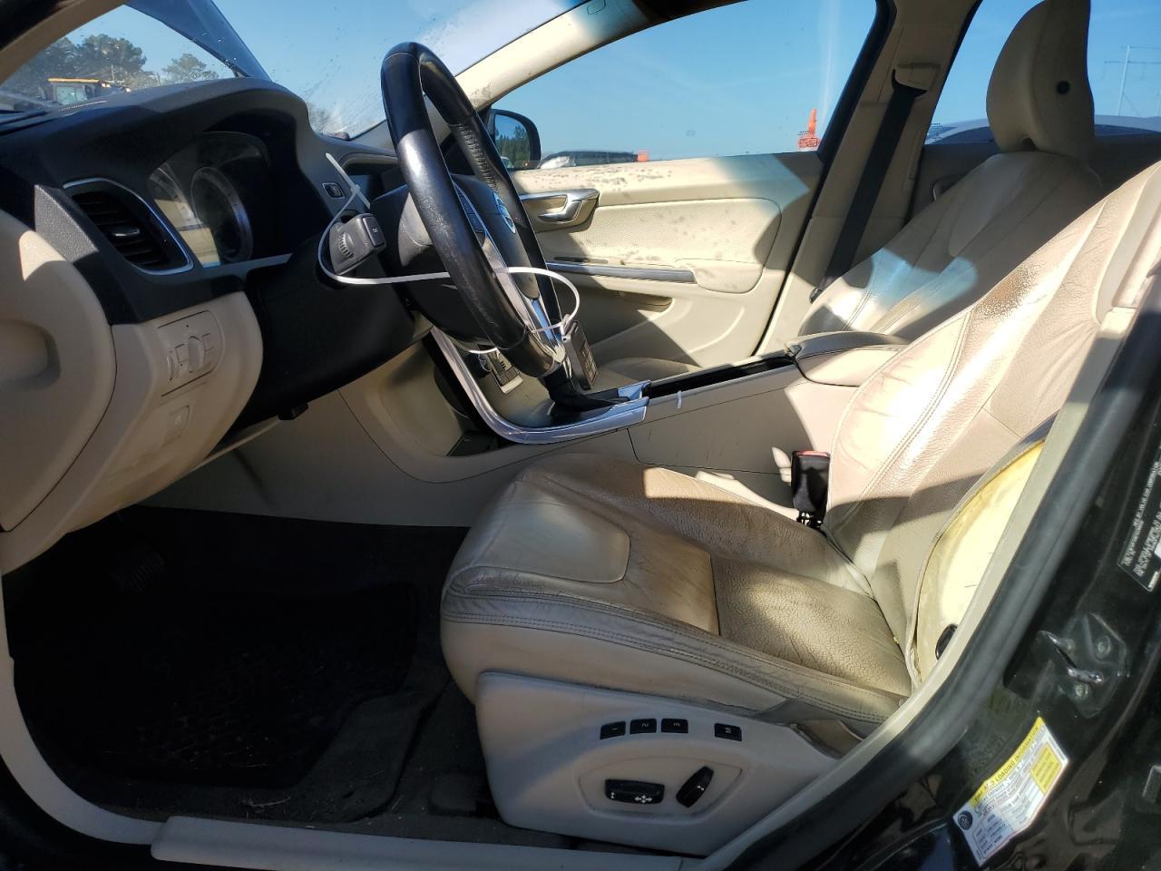 2013 VOLVO S60