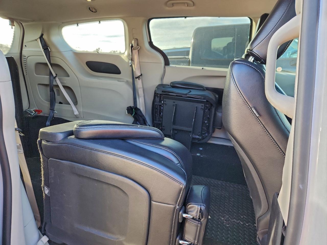 2022 CHRYSLER Pacifica