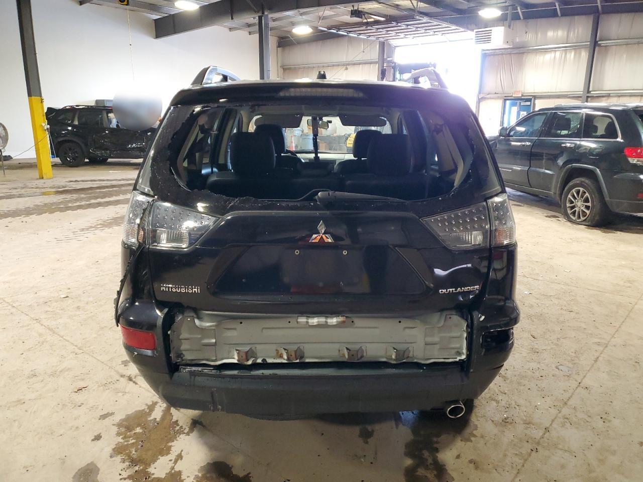 2013 MITSUBISHI outlander