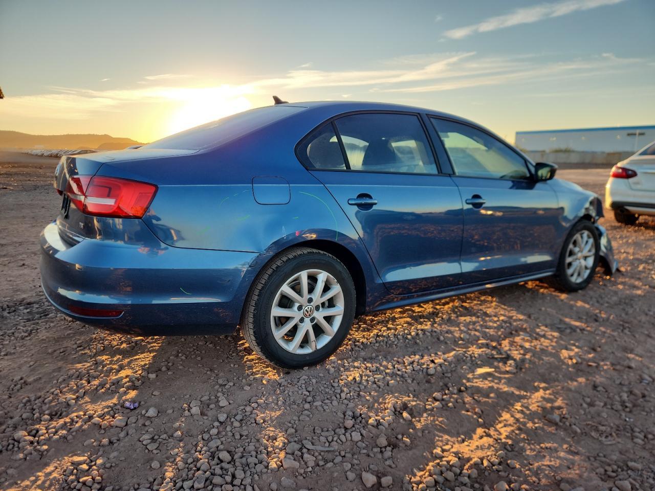 2015 VOLKSWAGEN JETTA