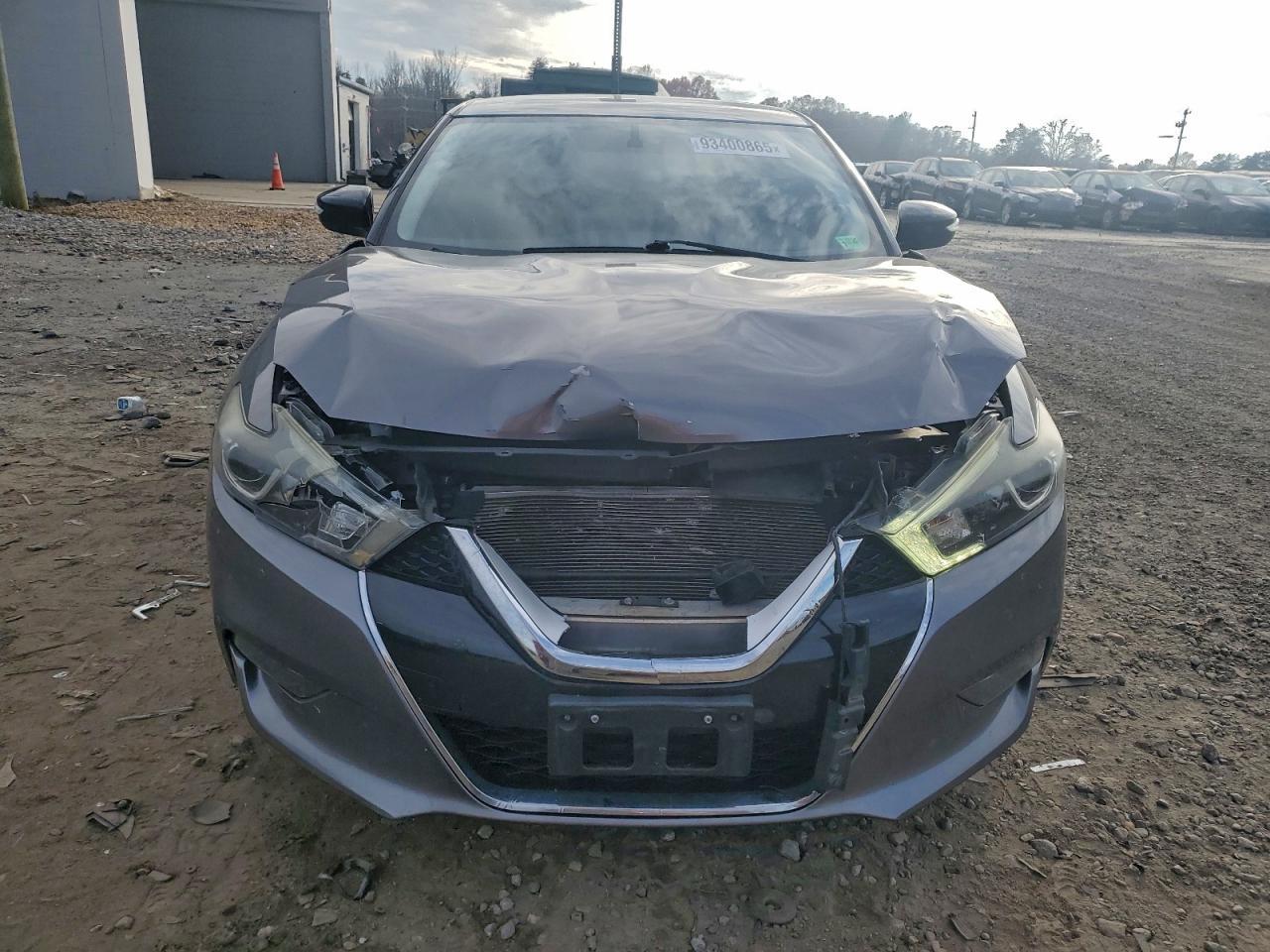 2016 NISSAN Maxima