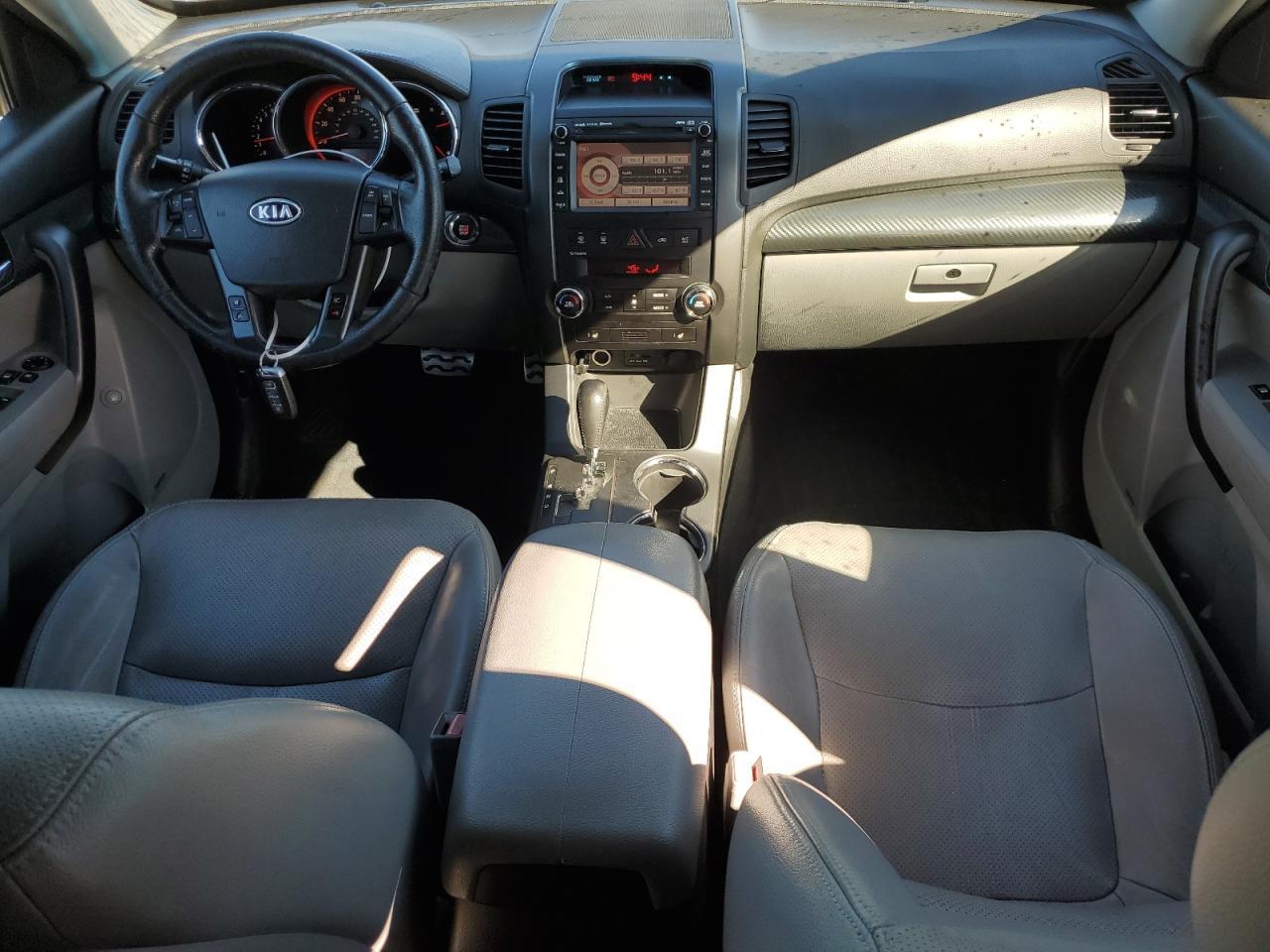 2011 KIA SORENTO