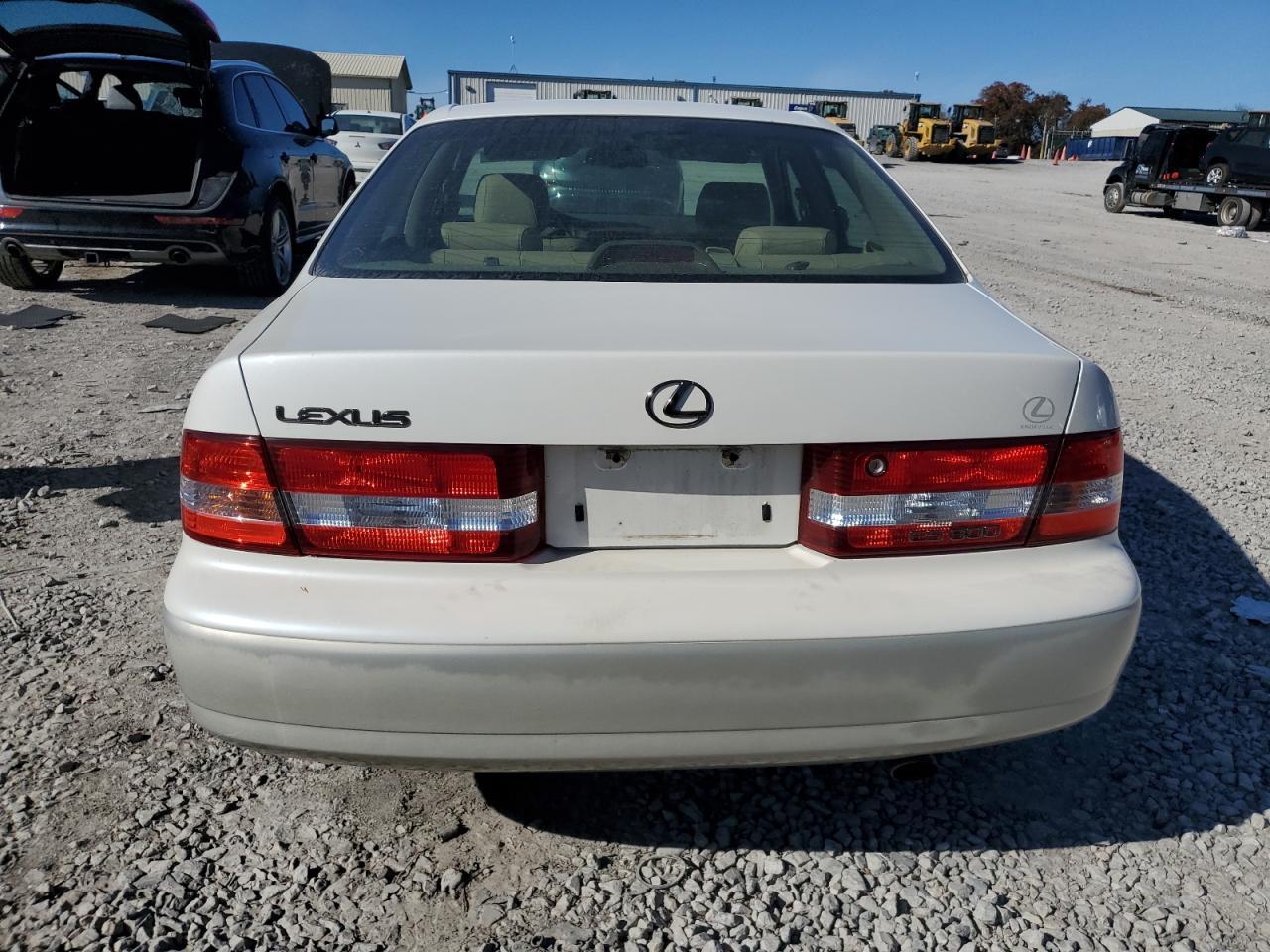 2001 LEXUS Es 300