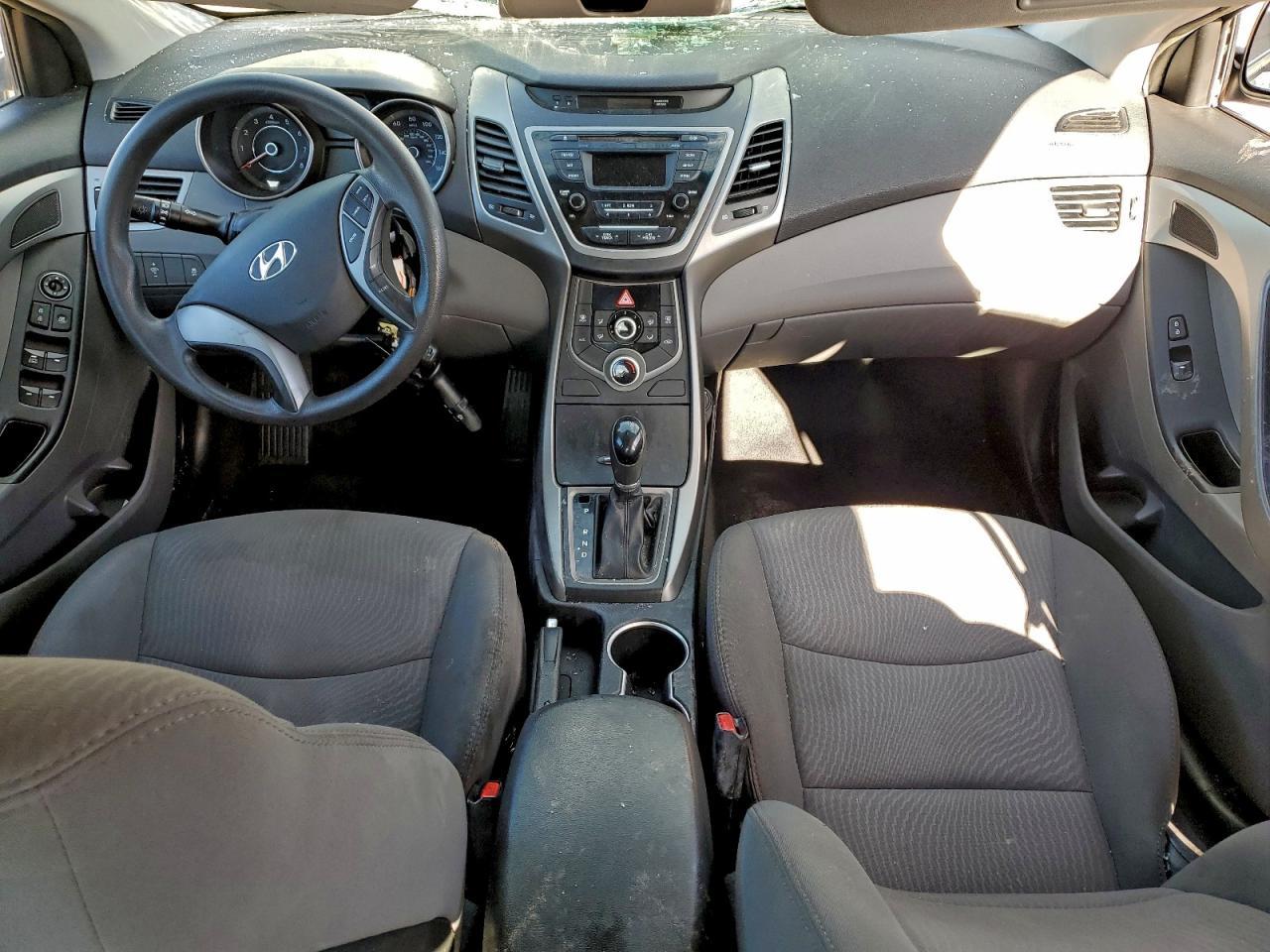 2016 HYUNDAI ELANTRA