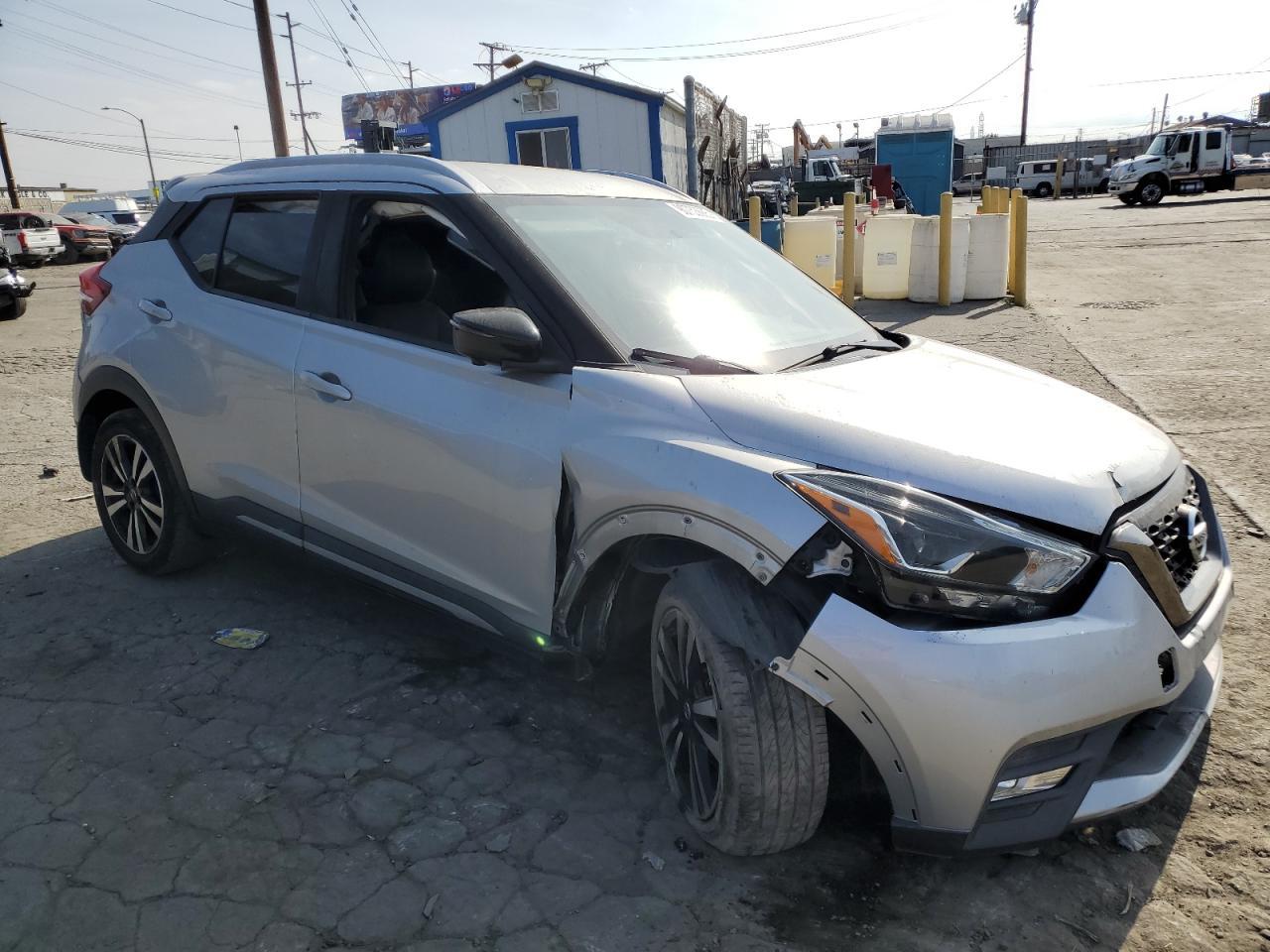 2019 NISSAN KICKS
