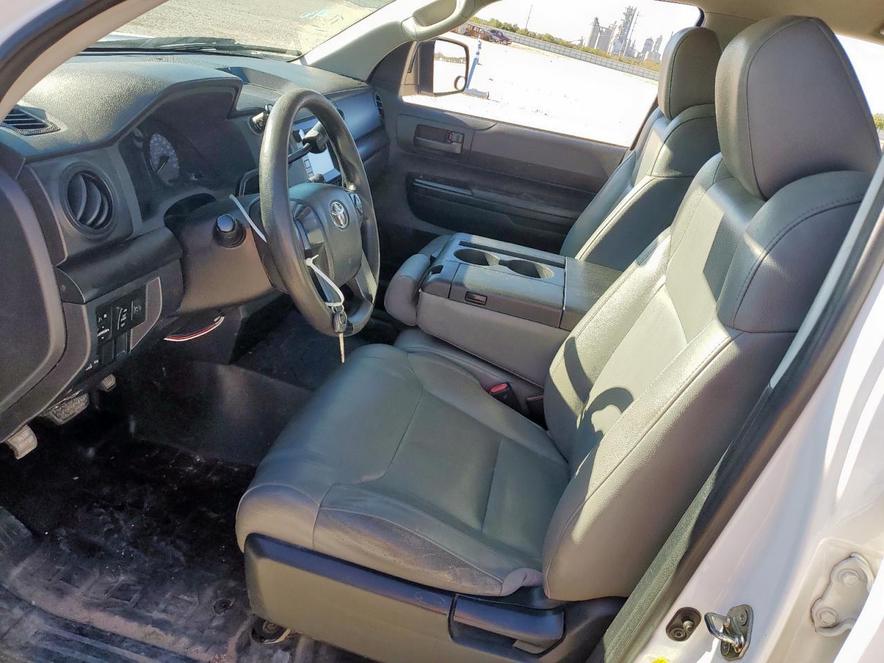 2016 TOYOTA TUNDRA