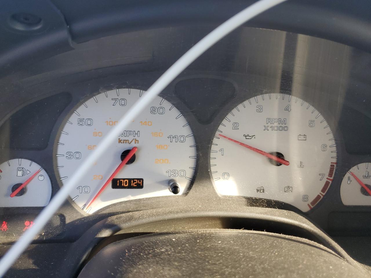 2003 SATURN L200