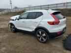2019 VOLVO XC40