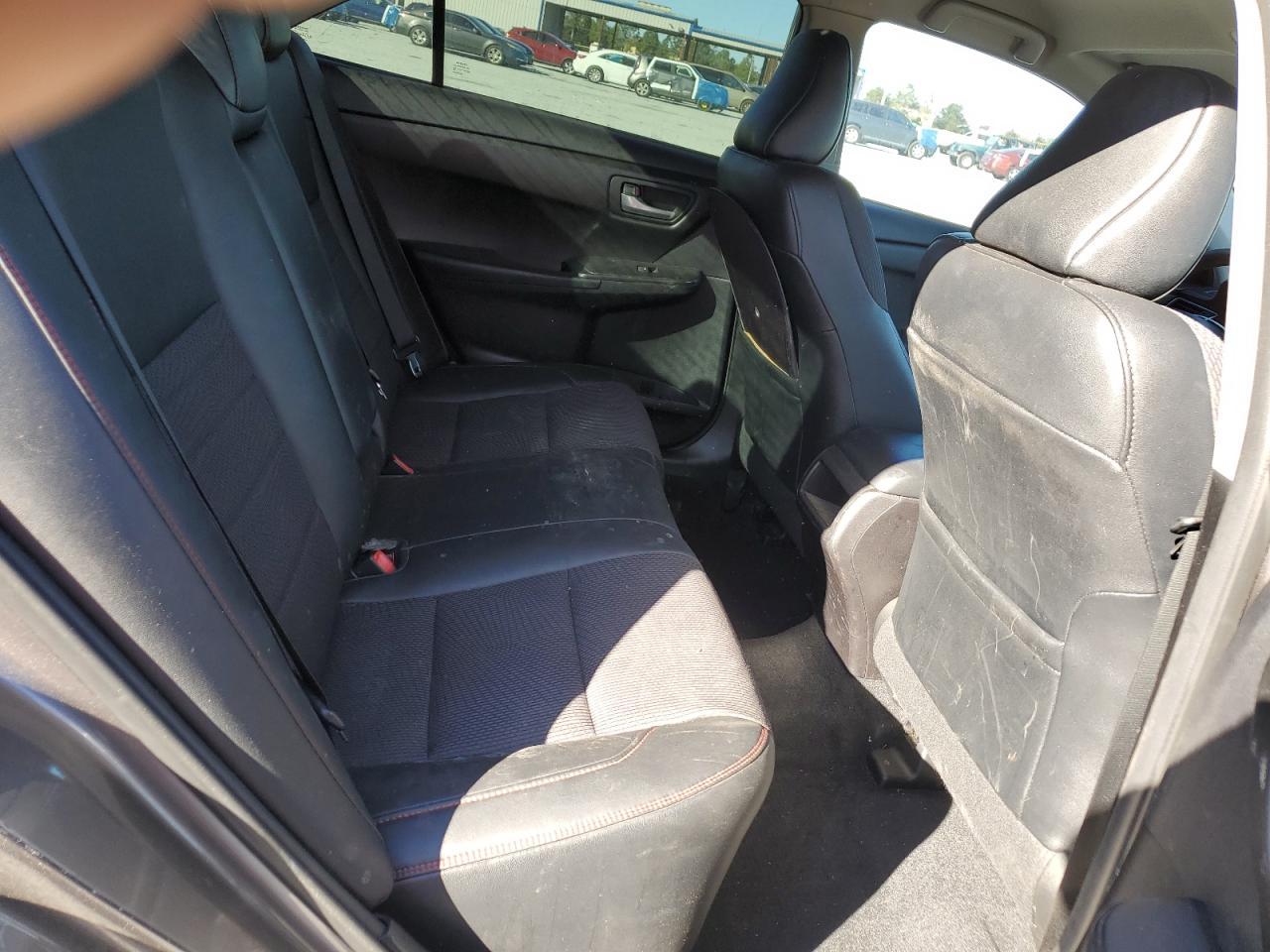 2016 TOYOTA CAMRY