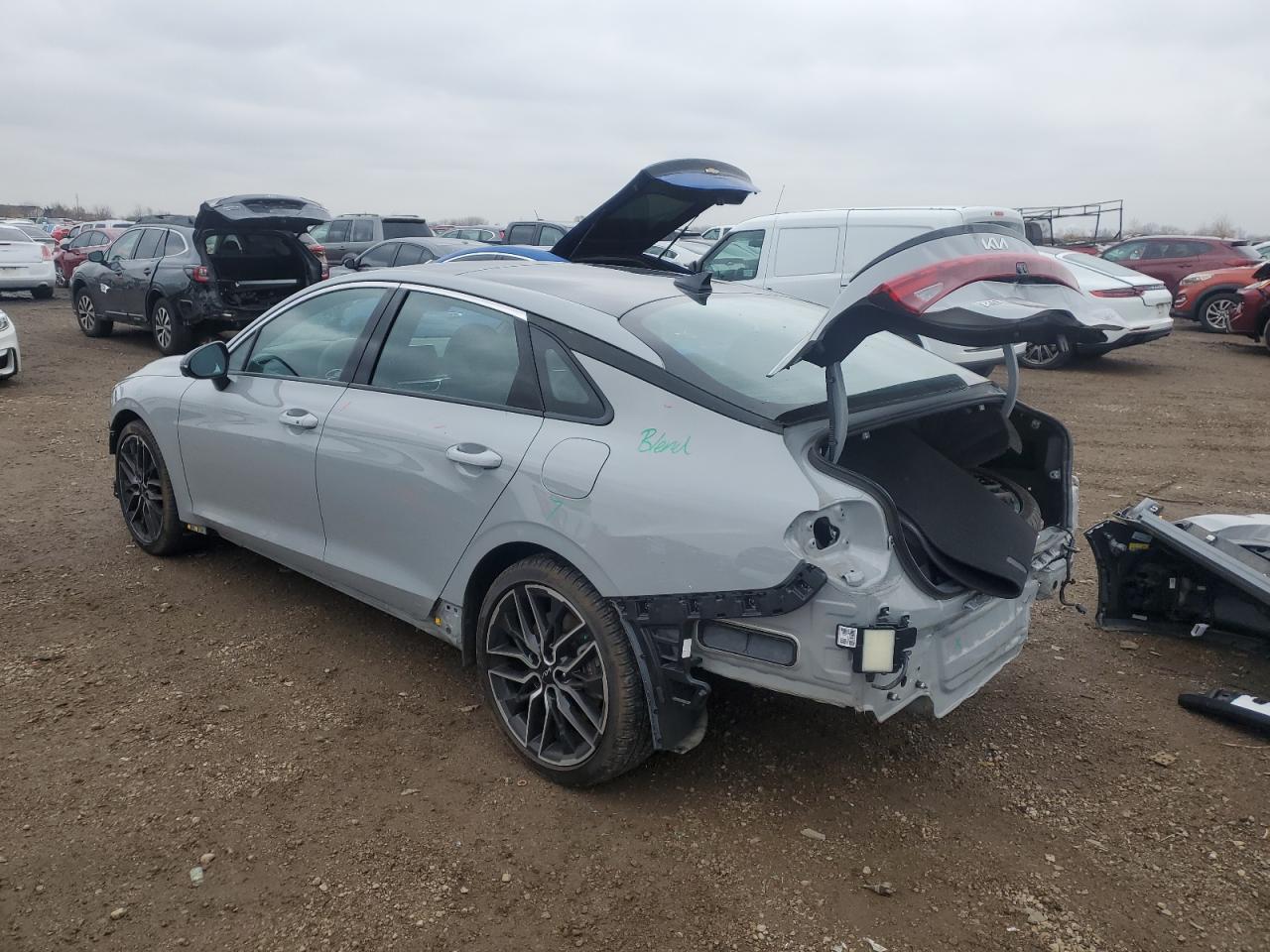 2024 KIA K5