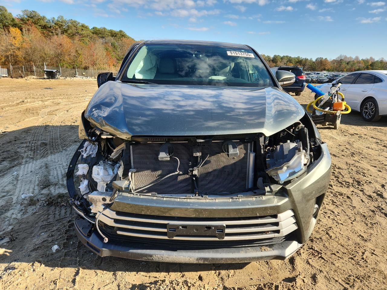 2019 TOYOTA HIGHLANDER