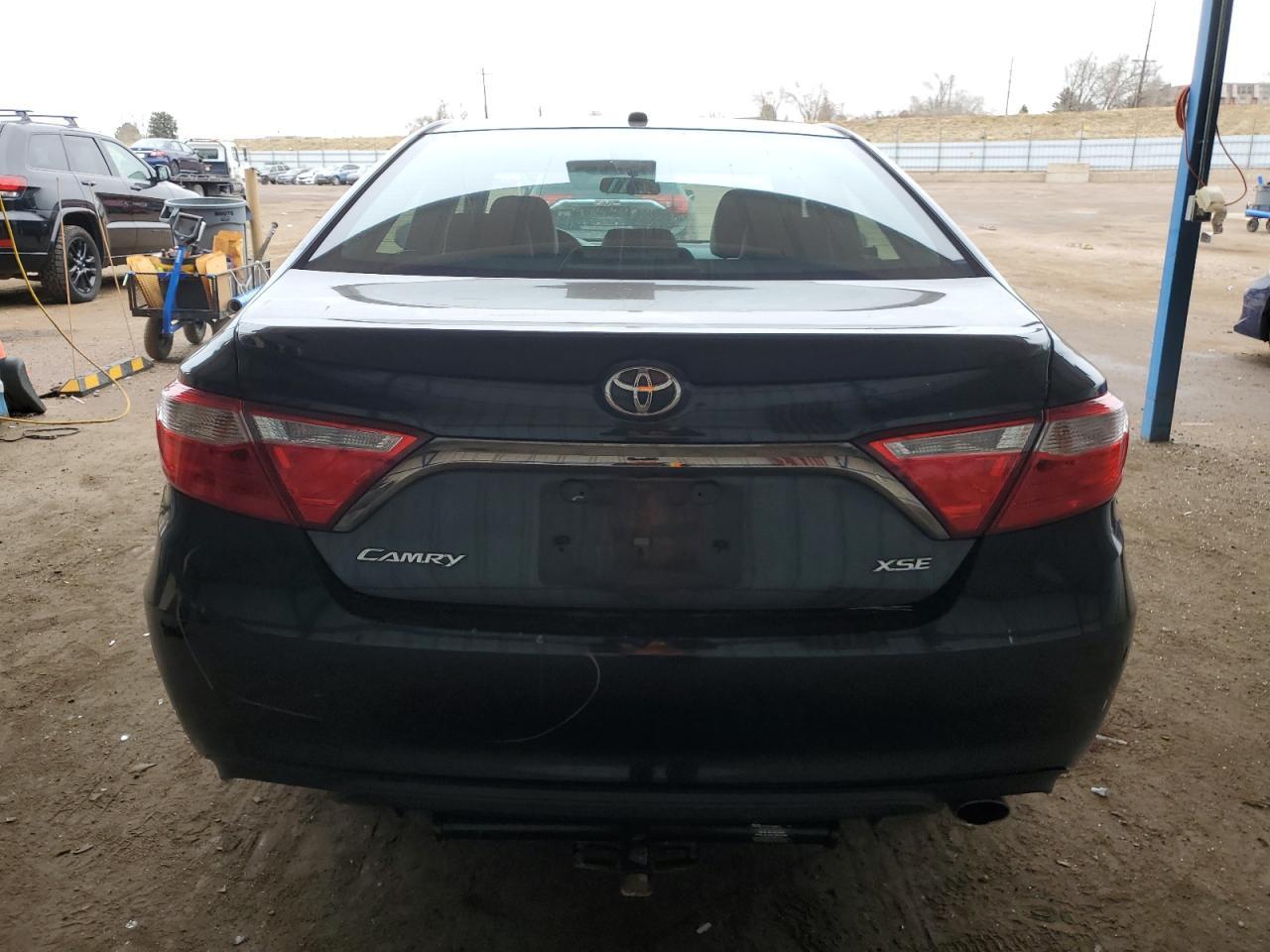 2015 TOYOTA CAMRY