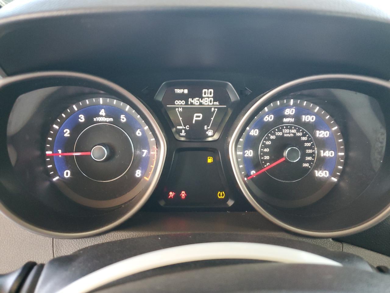 2011 HYUNDAI ELANTRA