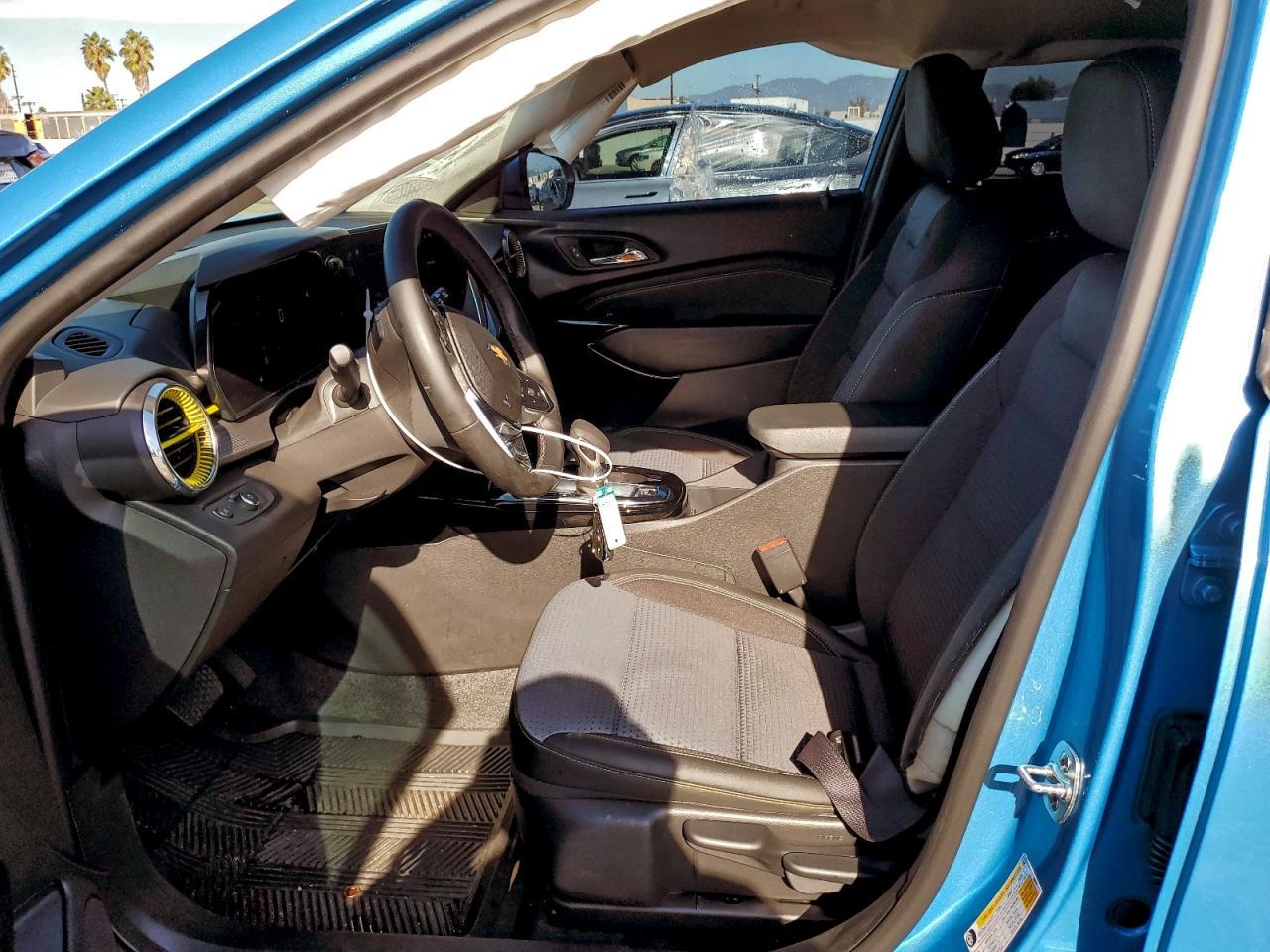 2025 CHEVROLET TRAX