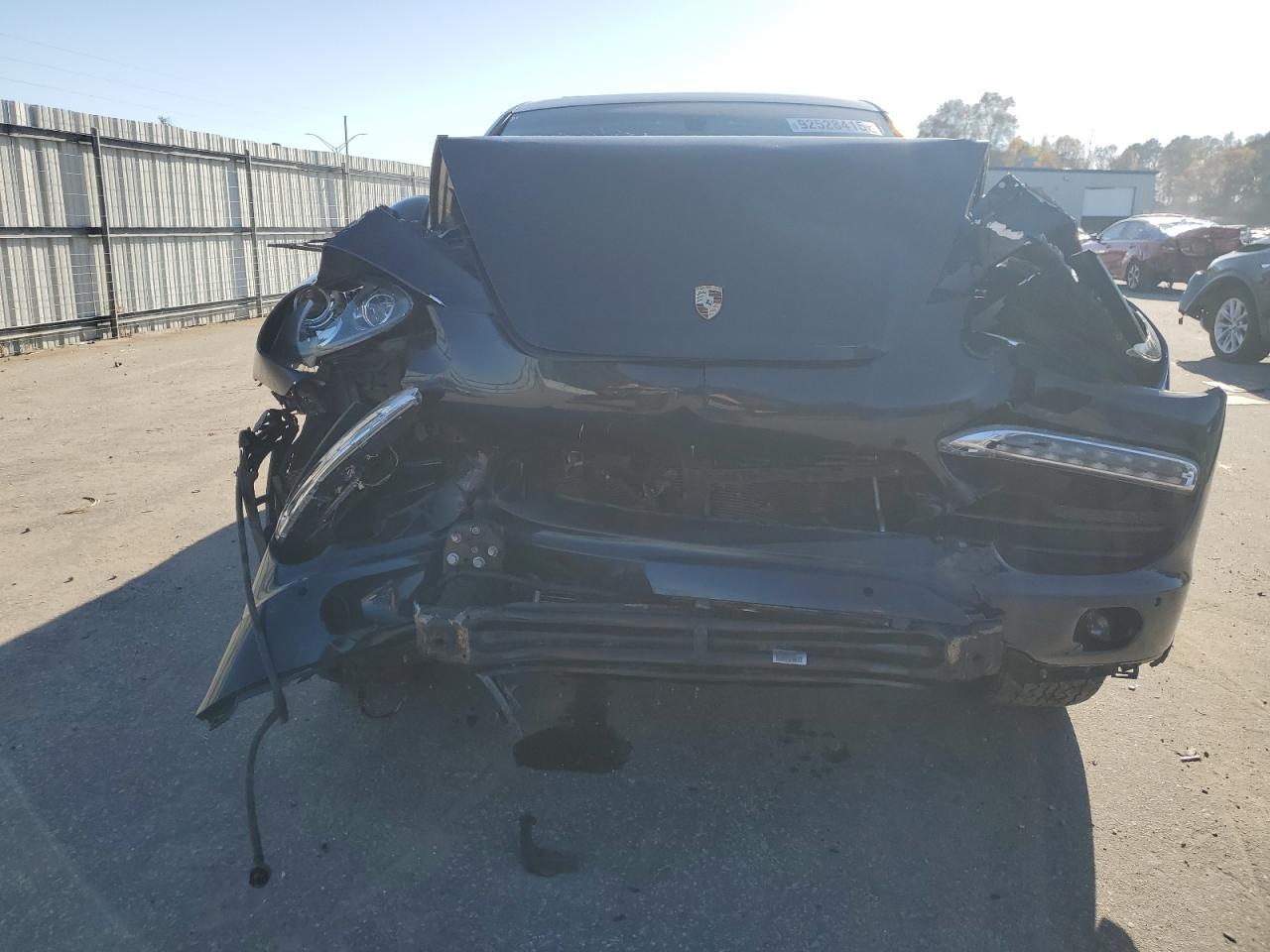 2012 PORSCHE CAYENNE