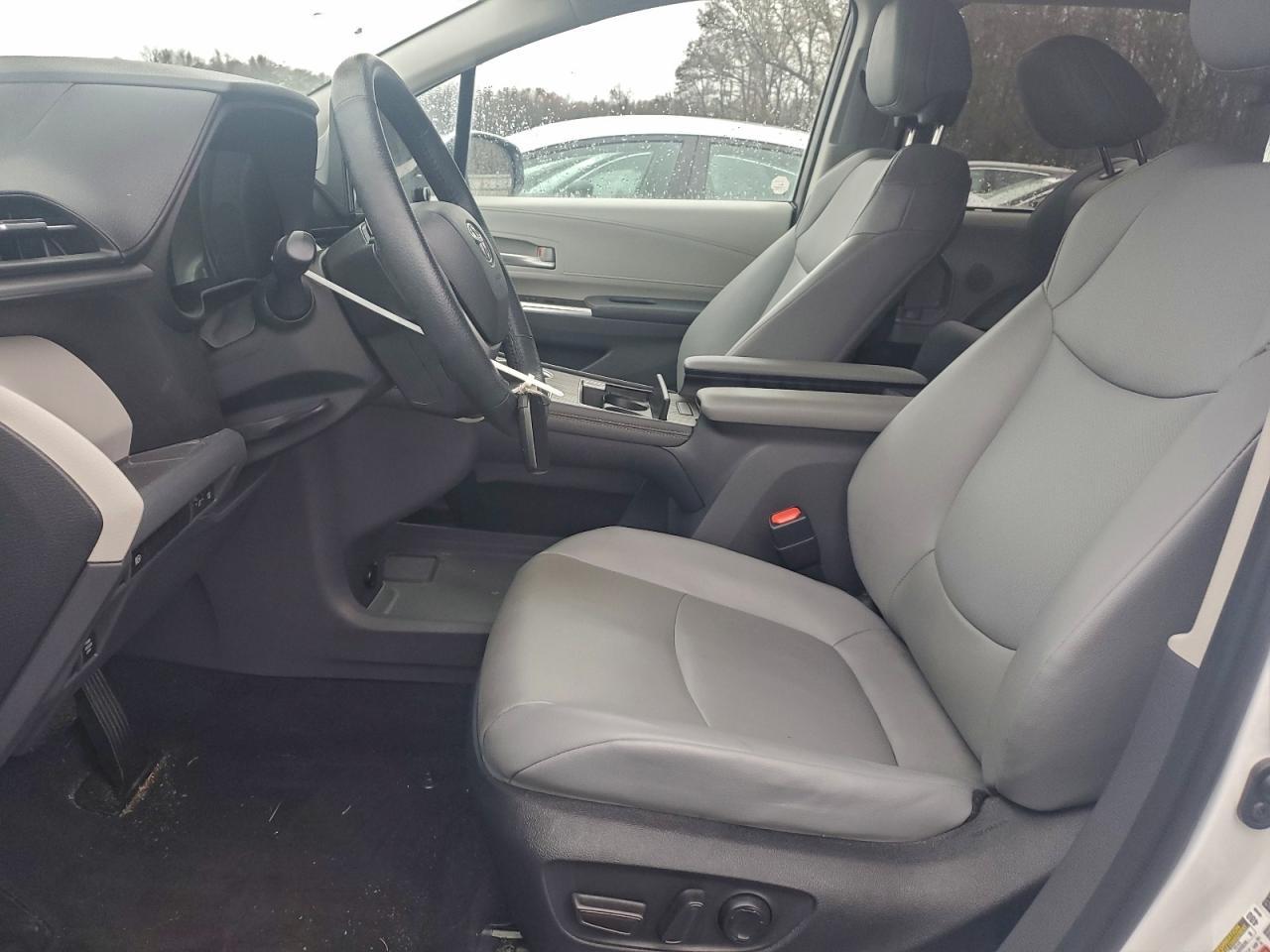 2022 TOYOTA SIENNA